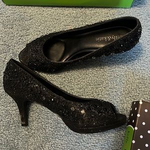 Black sparkle heels!!!!